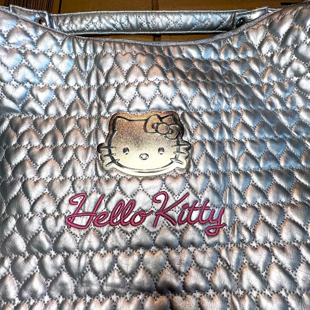 Hello Kitty metallic silver large shoulder bag w/ pink interior